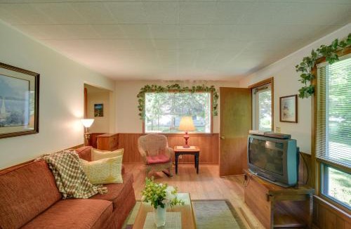 Fish Creek House | 'Cherry Cottage' - Walk to Peninsula State Park!
