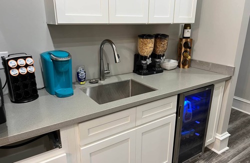 Leitchfield House | Cherry Jacuzzi Suite 🚭 @ Homestay On Main