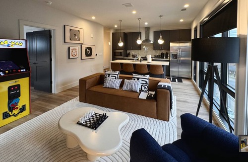 West End Condo | Chic 2-Bedroom Condo minutes from Centennial Park, Vanderbilt & Dining Hotspots