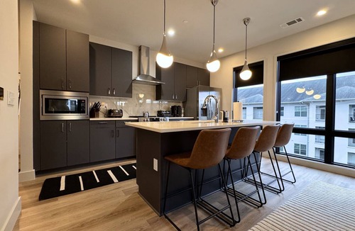 West End Condo | Chic 2-Bedroom Condo minutes from Centennial Park, Vanderbilt & Dining Hotspots