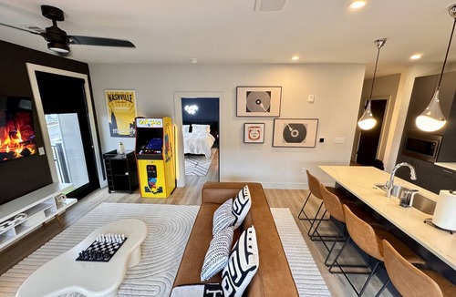 West End Condo | Chic 2-Bedroom Condo minutes from Centennial Park, Vanderbilt & Dining Hotspots