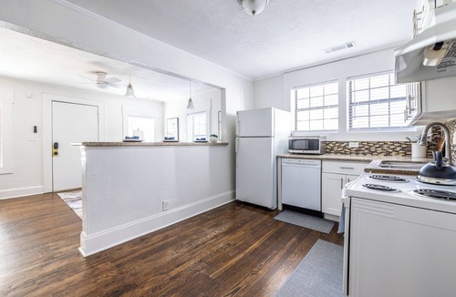 Old Fourth Ward Apartment | Chic Metro Flat | Near Downtown, Midtown, & Virginia Highlands