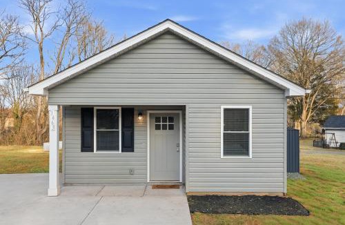 Newton House | Chic Modern Newton Retreat Steps to Downtown