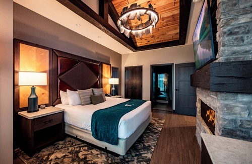 Broken Bow Hotel | Choctaw Landing Casino & Resort, Trademark Collection by Wyndham