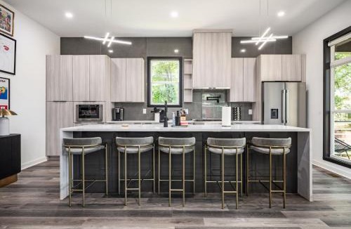 Peoplestown Apartment | City In The Forest - 5BD-5BA - ATL Beltline-Summerhill