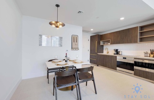 East Little Havana Apartment | City Views Stylish Apartment - 1BR