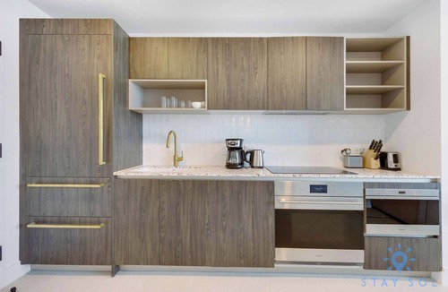 East Little Havana Apartment | City Views Stylish Apartment - 1BR