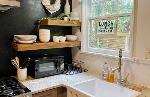 Athens Cottage | Classic City Cottage: Walk to 5 Points/UGA/Stadium