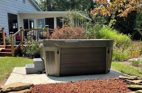 Grass Lake House | Clever Fox is on Big Lake waterfront to Enjoy!