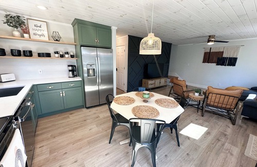 Dahlonega House | CLEAN and private Mountain Gem! - less than 10 mins to downtown Dahlonega!