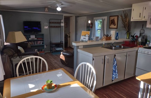 Saint Andrews House | Clean, Cozy Home W Kitchen Near I-24 Pet Friendly