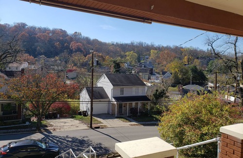 Newport House | Clean, Quiet, Cozy & Fun - Close to UC and St. Elizabeth Networks
