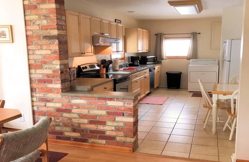 West Branch Hotel | Clear Lake Resort
