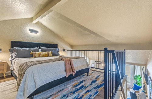 Mid America Apartment | Clearwater Golden Escape on Lake Hamilton condo