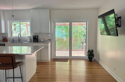 Union Pier House | Close To Beach ~ Private Lovely Pool ~ Family-Friendly Vacation Getaway!