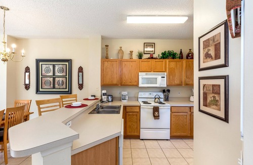 West Kissimmee House | Close to Disney 3 bedroom 2.5 bath-Unit 22 Emerald