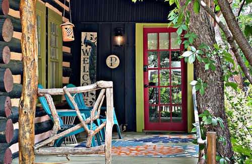 Grove Park- Sunset Cottage | CLOSE TO DOWNTOWN- The Peacock Retreat- Dogs Stay Free