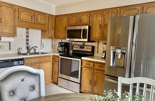 Greers Ferry House | Close to everything! 2 miles to Shiloh Marina, swim beach, boat rental & launch