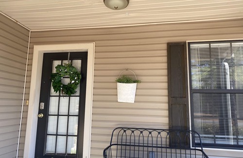 Greers Ferry House | Close to everything! 2 miles to Shiloh Marina, swim beach, boat rental & launch