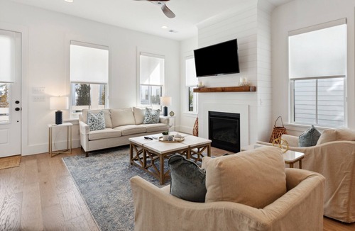 Johns Island House | “Coastal Cottage” 6004 Bow Alley. Charming Lowcountry comfort, 3 bedrooms, sleeps 6