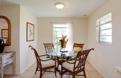 Hobe Sound House | Coastal Escape w/Lanai: 2 Mi to Hobe Sound Beach
