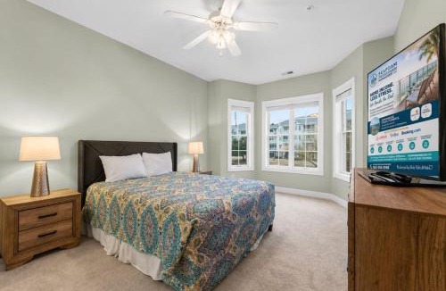 Central Myrtle Beach Apartment | Coastal Retreat at Magnolia Pointe, Golf & Lake Views