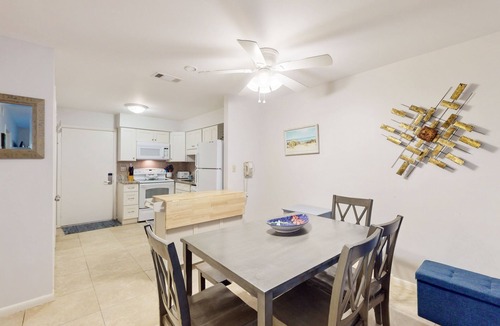 Folly Field Condo | Coastal Retreat with Patio, Shared Pools, Tennis & Playground - Walk to Beach