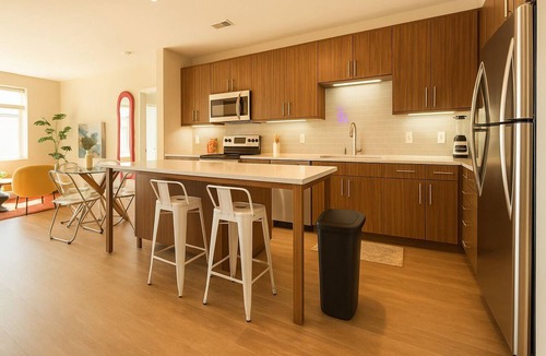 Fairfax Apartment | Colorful Designer 2BR with Pool & Gym