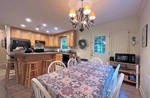 Bryson City Cabin | Colston Creek- Nestled in the Trees with a beautiful creekside space
