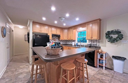 Bryson City Cabin | Colston Creek- Nestled in the Trees with a beautiful creekside space