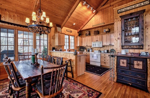 Cashiers House | Come Stay at Bear Necessities That Offers Everything You Need For a Great Vacation!