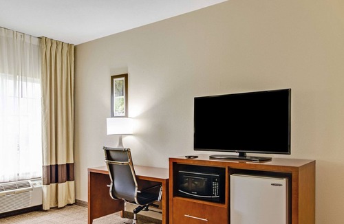 Henderson Hotel | Comfort Inn Henderson - Evansville South