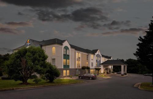 Ruther Glen Hotel | Comfort Inn Ruther Glen near Kings Dominion