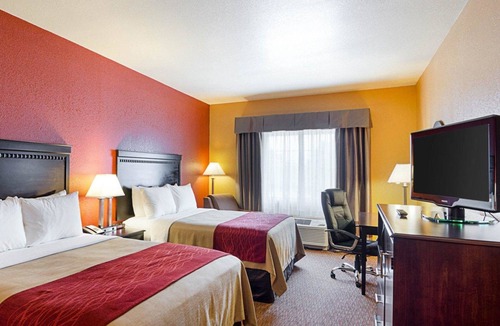 Thornhill Hotel | Comfort Inn & Suites Orange - Montpelier