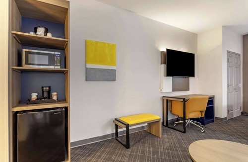 Shamard Heights Hotel | Comfort Suites Natchitoches