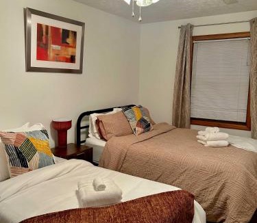 Canaan Valley Apartment | Comfortable 2BR-2BA Mountain Getaway Near Slopes