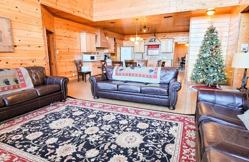 Smoky Mountains Cabin | Comfortable Cabin w/ Private Hot Tub, WiFi, Gas Fireplace, Central AC, and W/D