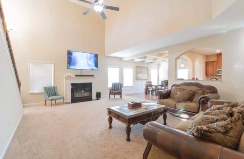 Fortson House | Comfy and Modern! - Wistful on Wisteria Lane