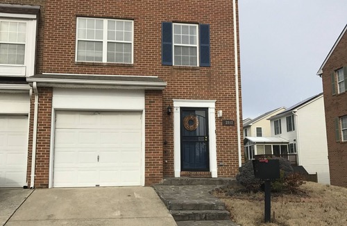 Garfield Heights House | Comfy Blue Studio with Great Amenities