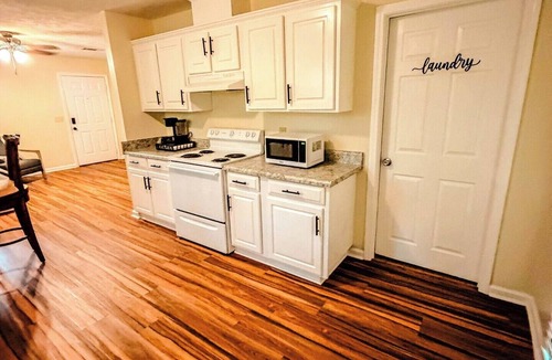 Starkville House | Comfy & Clean Starkville Retreat - Parking & Wi-fi