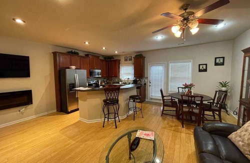 Braselton House | Comfy Town House in Braselton, near Chateau Elan