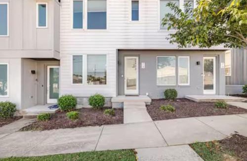 Katie Hill Neighborhood House | CommunalSpacesQueenBedPrivate Near Nashville Nightlife TSU Vandy