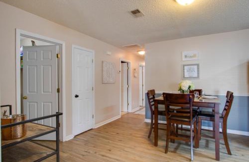 Lexington House | Community Pool! Lexington Home 9 Mi to Lake Murray