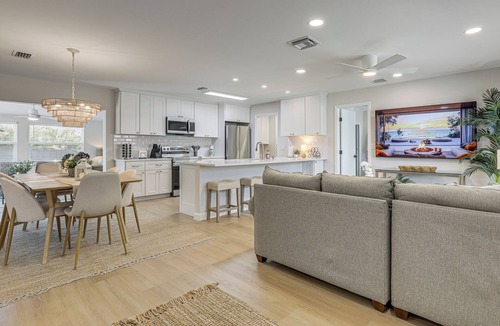 Florida North Atlantic Coast House | Completedly Renovated Pool: Home Minutes to Beach!