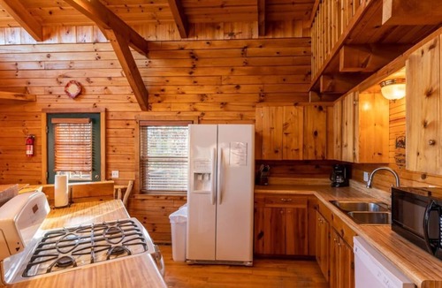 Ponca Condo | Compton Mountain Cabin w/Big Mountain Views