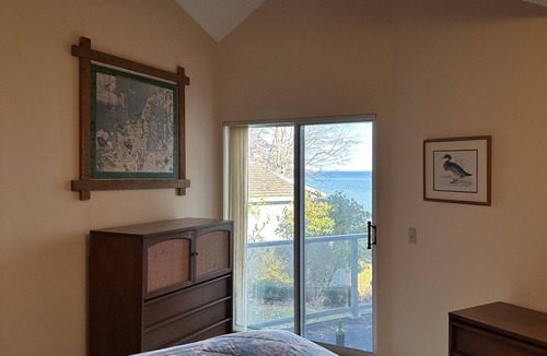 Suttons Bay Condo | Condo in world class Leelanau Peninsula, Suttons Bay Beach Condo