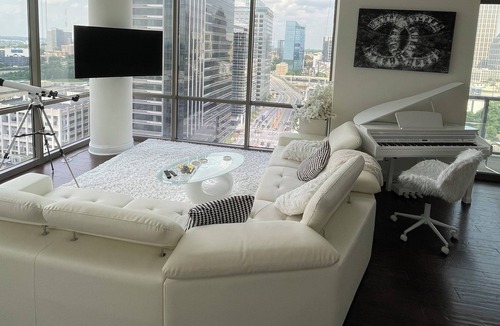 Atlantic Station Area Condo | Condo Midtown Atlanta 2 bedroom 3 bathrooms.
