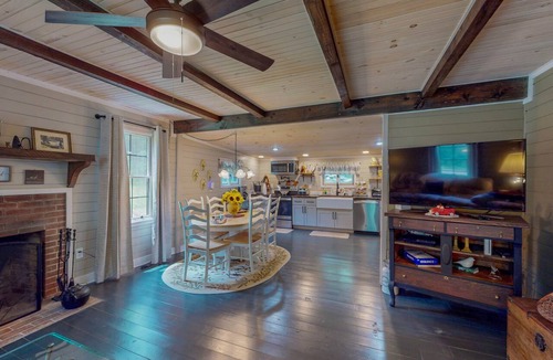 Tellico Plains House | Connie's Retreat Coker Creek
