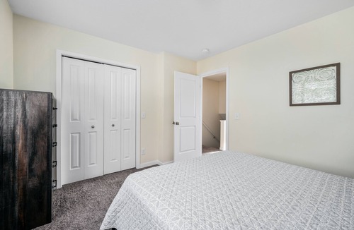 Holiday Hills Condo | Contemporary 2 Bedroom Condo @ Holiday Village - Unit 3881