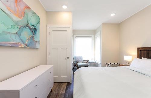 Traverse City House | Contemporary Mid-Century Style Downtown AC